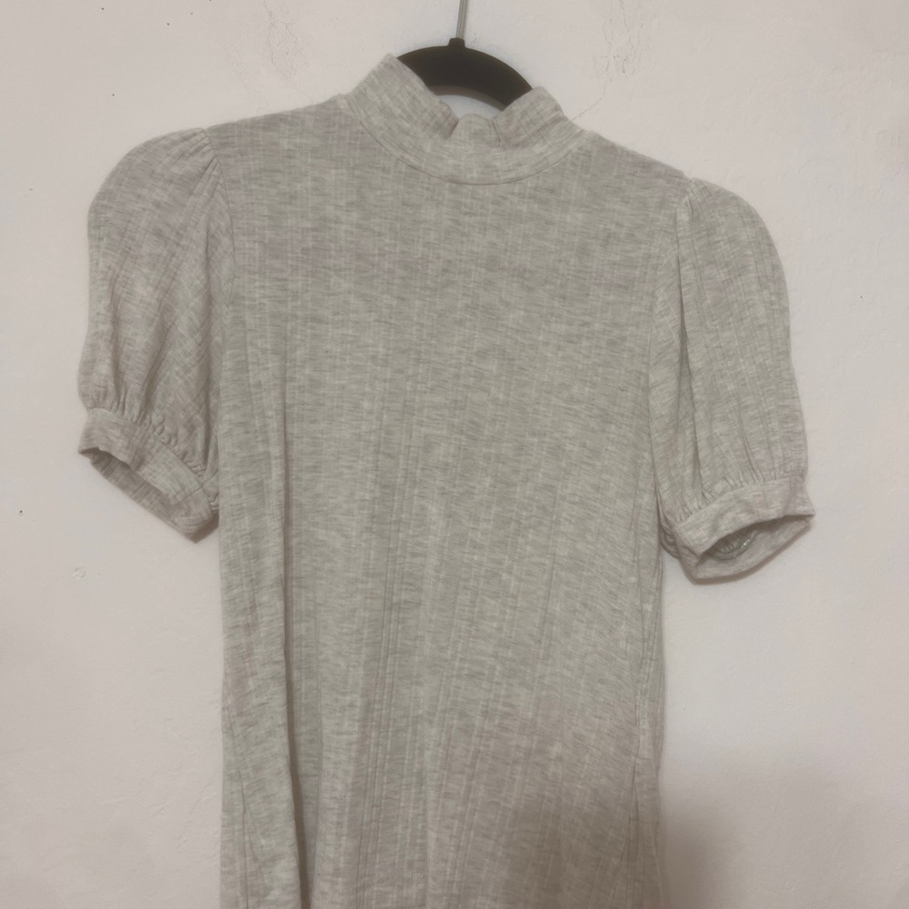 Banana Republic Gray Puff Sleeve Blouse